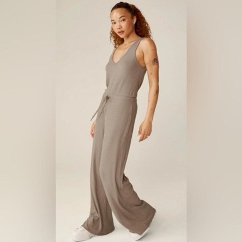 Beyond Yoga Jetsetter Ribbed V-Neck Jumpsuit Birch Color Size-  SMALL Wide Leg